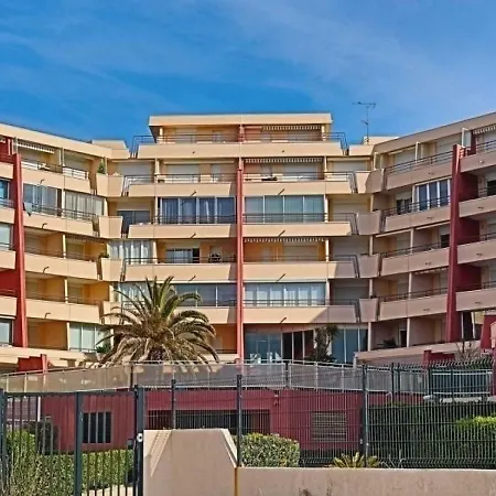 - 6 Pers, 33 M2, 2/1 Sète